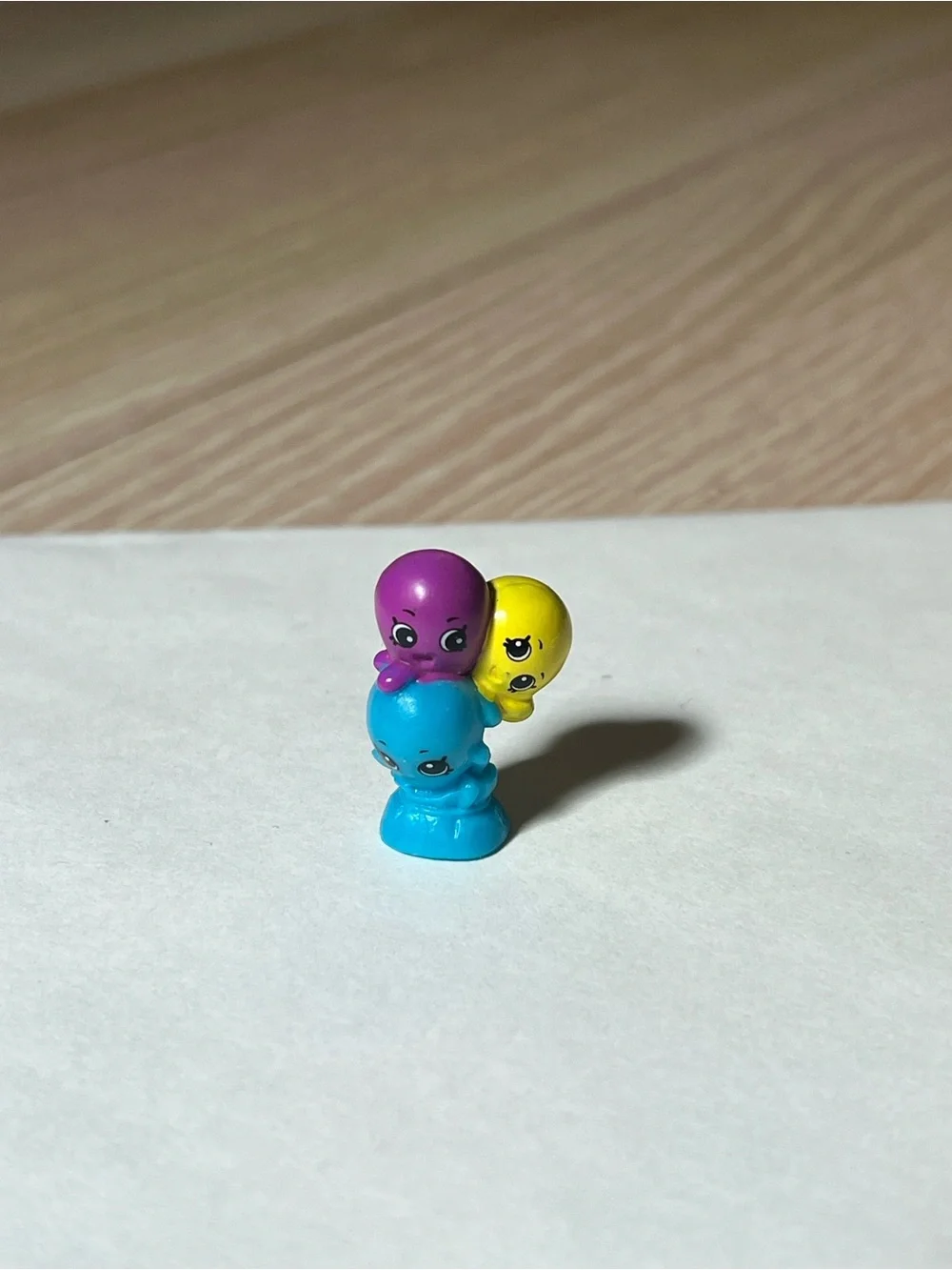 LOT of authentic Shopkins + cutie car